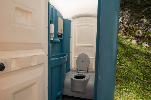 Best Construction site porta potty rental  in Salem, MO